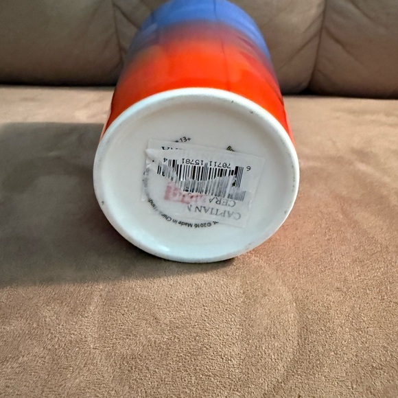 Captain Marvel ceramic  Glass - Picture 4 of 4